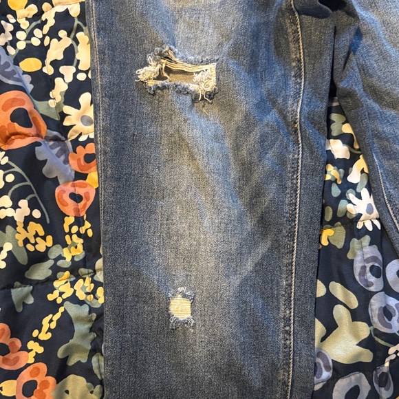 Distressed Blue Jeans - Picture 2 of 7